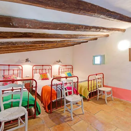 Сasa de vacaciones Lively In With Private Pool