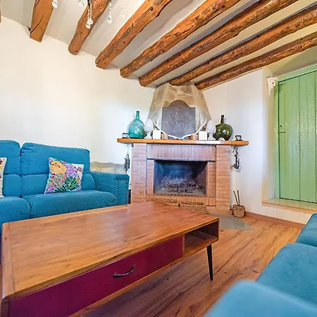 With Private Pool Ferienhaus Fraga