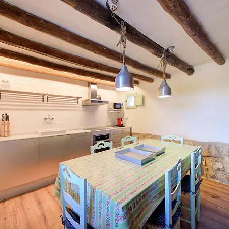 With Private Pool Ferienhaus