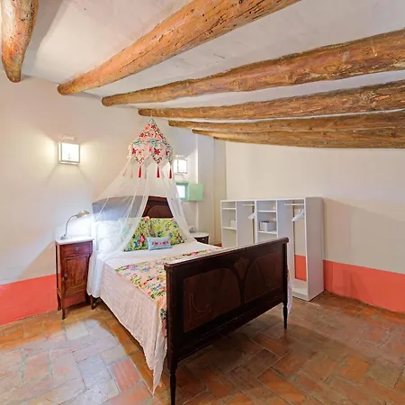 With Private Pool Ferienhaus