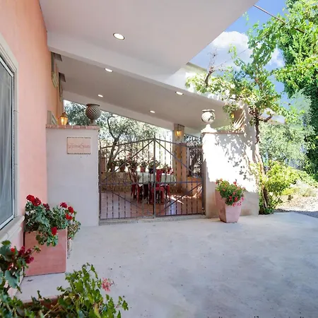 Ferienhaus With Private Pool