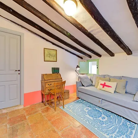 With Private Pool Ferienhaus Fraga