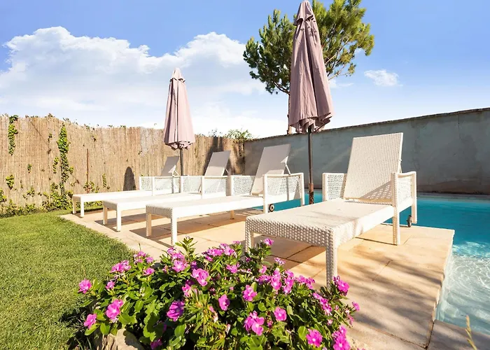 With Private Pool Fraga