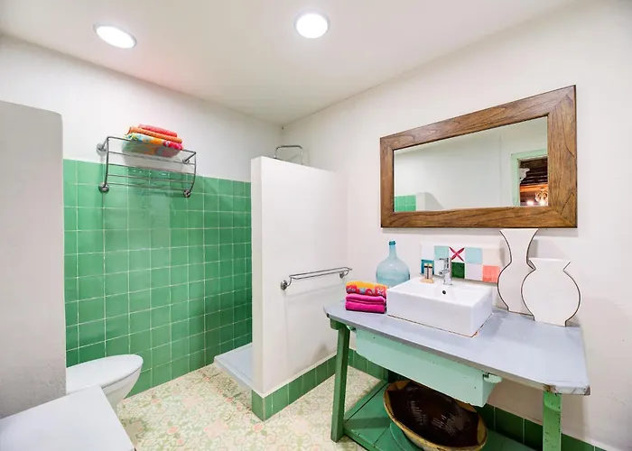 With Private Pool Semesterbostad *