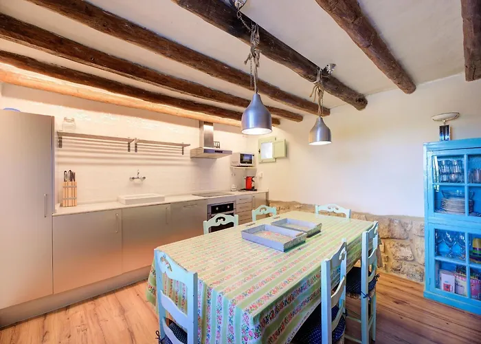 With Private Pool Semesterbostad