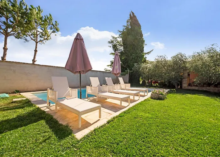 Semesterbostad With Private Pool